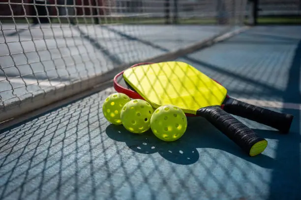 10 Best Pickleball Paddles for Intermediate Players 2025
