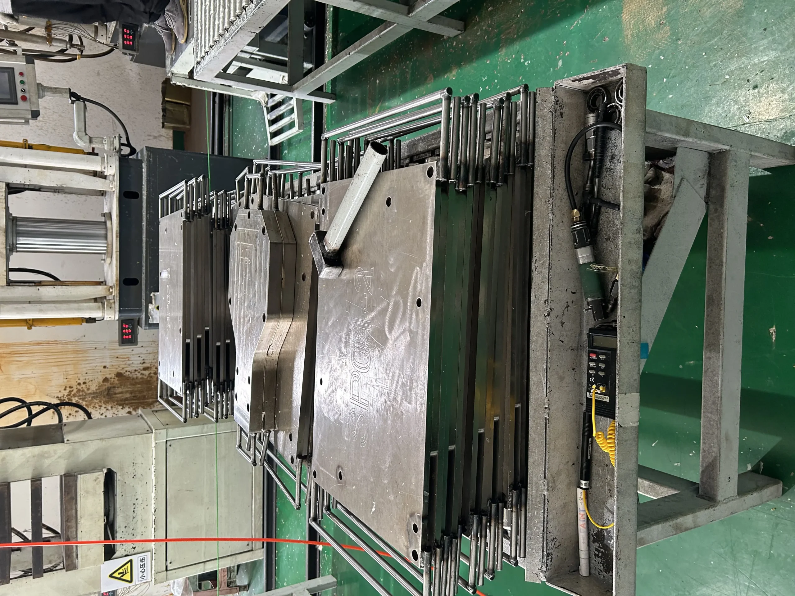 thermoformed custom pickleball paddle 