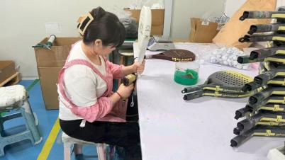 manufacuturing padel rackets 